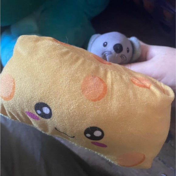 Random stuffed animals - Picture 4 of 10